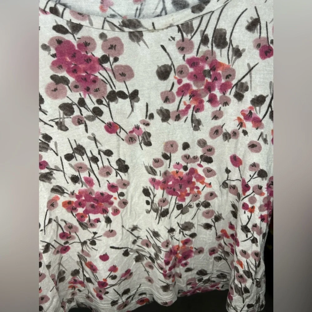 Women’s St. John White Red Designer Floral Viscose Spandex Top Size P Small - Picture 5 of 6